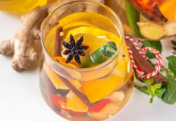 image of a glass of cider