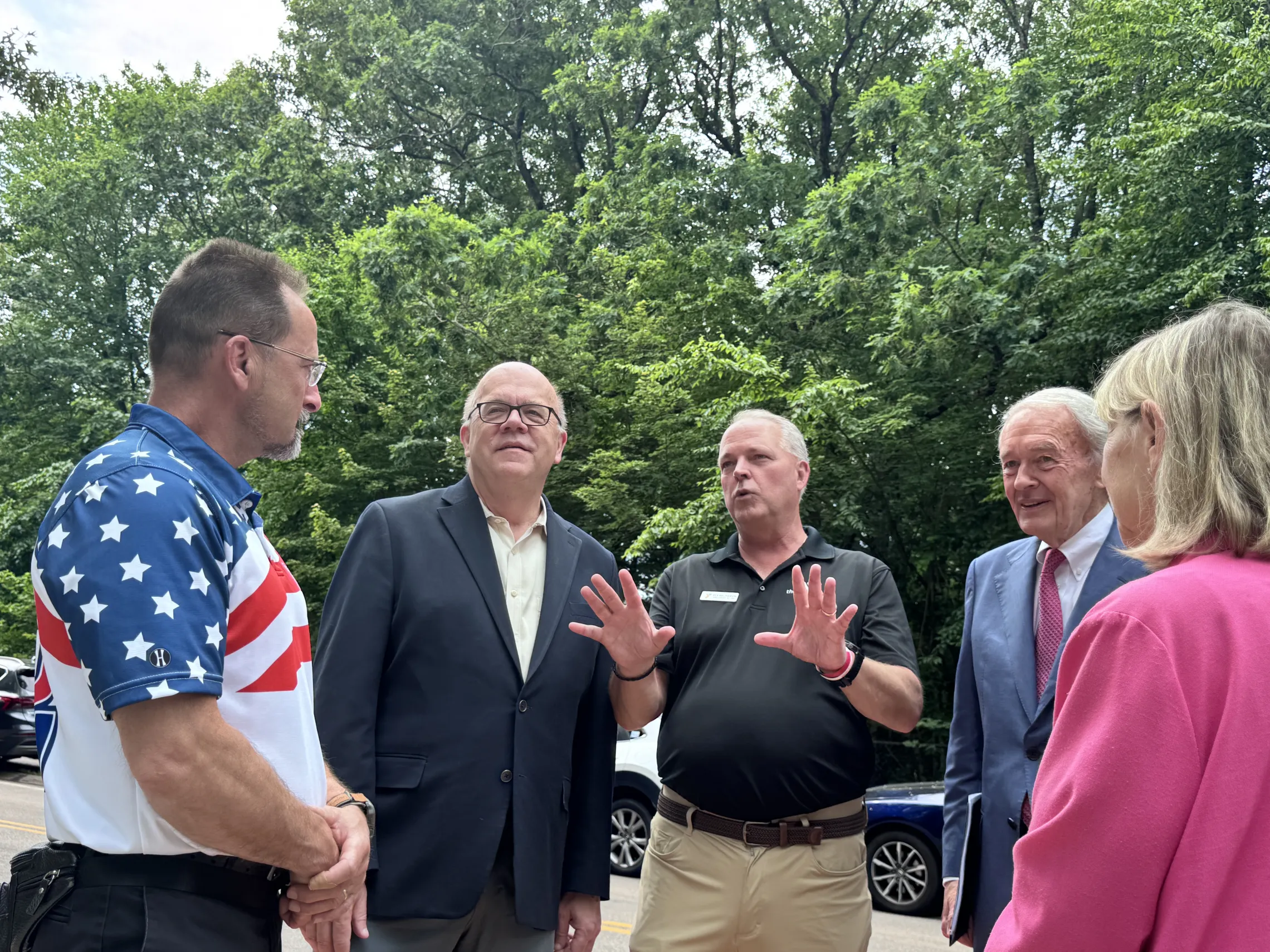 Rick MacPherson describes the new site to Congressman McGovern, Senator Markey, State Senate President Karen Spilka, and Russ Hoyt.