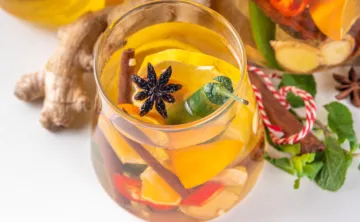 image of a glass of cider